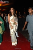 Salman, Sonakshi, Dia, Bipasha & Lots of Other Celebs at Dabangg premiere - inditop.com58