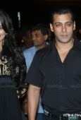 Salman, Sonakshi, Dia, Bipasha & Lots of Other Celebs at Dabangg premiere - inditop.com94