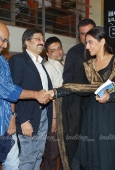 Sanjay Dutt, Vidya Balan, Arshad Warsi unveil Lage Raho Munnabhai Book - inditop.com 2