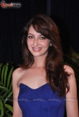 Saumya Tandon at Boro Plus Gold Awards Red carpet - inditop.com2