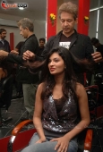 Sayali Bhagat Inaugurates Jawed Habib Hair & Beauty Studios at Madhapur, Hyderabad 3