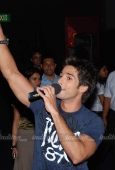 Shahid Kapoor at Kaminey promotional event 2