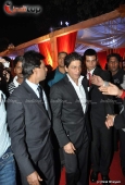 Shahrukh Khan, Gauri, Juhi, Hema, Abhishek at Saurabh Dhoot and Radhika Singal wedding - inditop.com 7