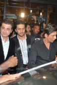 Shahrukh Khan, Hrithik Roshan & Govinda with there wifes at Shilpa Shetty & Raj Kundra wedding reception -  inditop.com 12