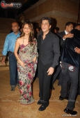 Shahrukh Khan, Hrithik Roshan & Govinda with there wifes at Shilpa Shetty & Raj Kundra wedding reception -  inditop.com 2