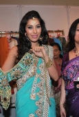 Sheryln & Sophie at Brides of Mumbai exhibition - inditop.com15