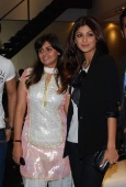 Shilpa Shetty at Vashu Bhagnani Honey store launch 8