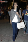 Sonam Kapoor at Kala Ghoda festival - inditop.com 12