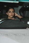 Sonam, Kareena, Saif, Dino & lots of celebs at My Name is Khan special screening - inditop.com 19