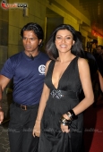 Sushmita & Kangana & Fardeen at Premiere of Dulha Mil Gaya - inditop.com 7