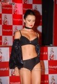 Triumph Lingerie awards with Aditi Gowitrikar and other models 22