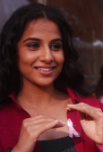 Vidya Balan graces Elle Carnival for Breast Cancer Awareness -  inditop.com 15