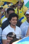 Vidya Balan, Genelia, John, Akshay & Ritesh at SCMM marathon - inditop.com 20