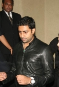 Aishwariya, BigB & Abhishek at Shabana Azmi 60th birthday bash in Juhu - inditop.com16