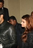 Aishwariya, BigB & Abhishek at Shabana Azmi 60th birthday bash in Juhu - inditop.com17