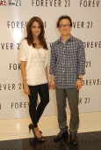 Bipasha Basu at Flagship Store opening of FOREVER 21 - inditop.com