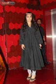 Dia Mirza, Amrita Rao, vidya balan & Other Celebs at Shabana Azmi 60th birthday bash in Juhu - inditop.com16