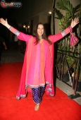 Dia Mirza, Amrita Rao, vidya balan & Other Celebs at Shabana Azmi 60th birthday bash in Juhu - inditop.com18