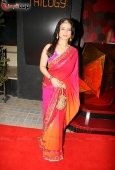 Dia Mirza, Amrita Rao, vidya balan & Other Celebs at Shabana Azmi 60th birthday bash in Juhu - inditop.com19